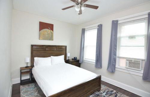 Spacious Home with Parking, Laundry - Near RU, RWJ, NJ Transit - Foto 24