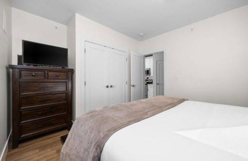 Capri Unit 001 in the Heart of Downtown TC - Foto 44