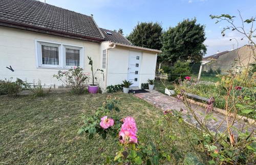 Séjour détente et confort au calme d une impasse - Foto 9