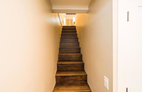 Remodeled 2-Bedroom Unit in Fremont w/ Luxe Bathrooms - Photo 6