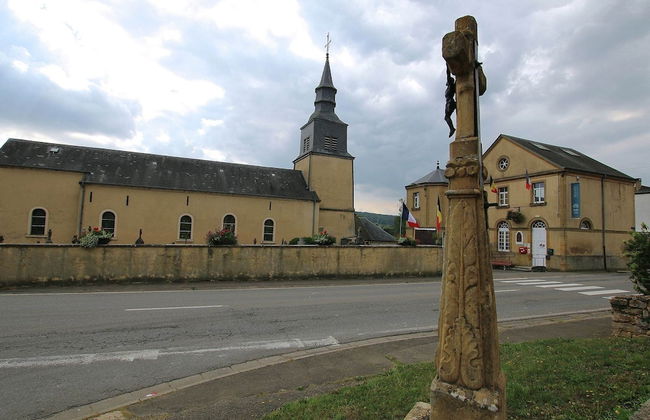 Unique Holiday Home in Virton with Hot Tub - Foto 64