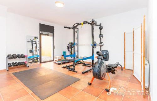 Villa Serranita - Stylish Holiday Home with Views and Air Conditioning 15 mins to Sitges - Photo 59