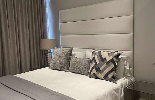 Sandton Smart Apartment Fourteen - Photo 6