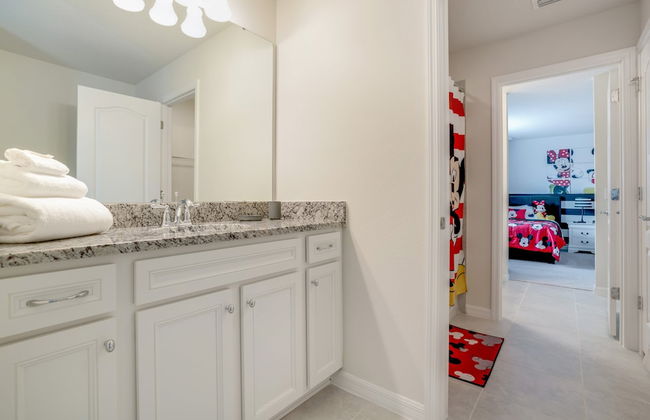 8 Bed 6 Ba Villa with Games, Pool & Spa - Foto 7