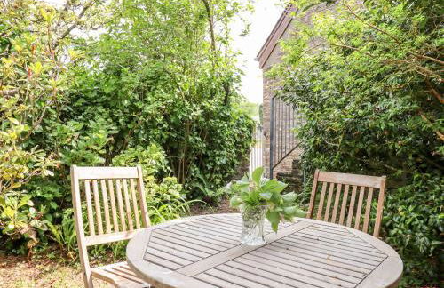 Higher Norton Barn - Photo 28