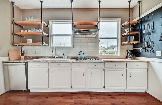 Designer House 5BR! Steps to Downtown/Fountain Sq! - Photo 11