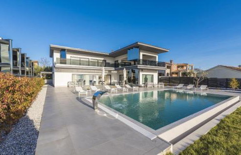 Villa Sara for 10 people near Novigrad with sea view and salt- water pool - Foto 5