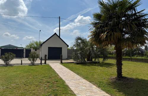 Chalet cosy à La Flèche avec terrasse et vue rivière - FR-1-410-424 - Photo 17