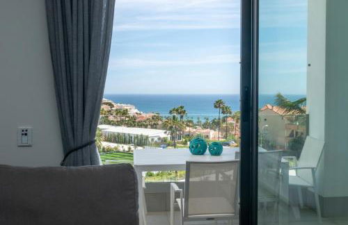 Luxury 2BR Seaviews - Santa Barbara Heights - Photo 2