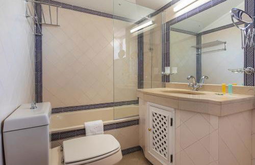 Luxury Colina Park - Photo 21