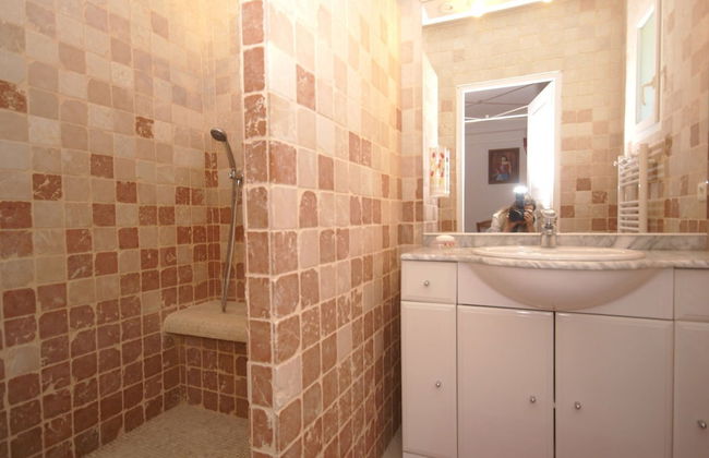 Villa in L'isle-sur-la-sorgue With Pool - Foto 17