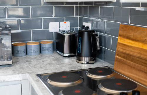 Elmcroft Apartment - 10 Mins Walk to Woking Town Centre - Foto 21