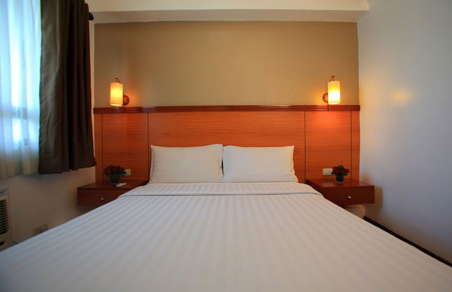 BSA Suites Makati - Foto 9