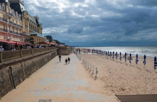 Duplex 2 pièces Port Cabourg - 2 à 4 personnes - Terrasse - Vue Port - Proche Plage - Foto 25