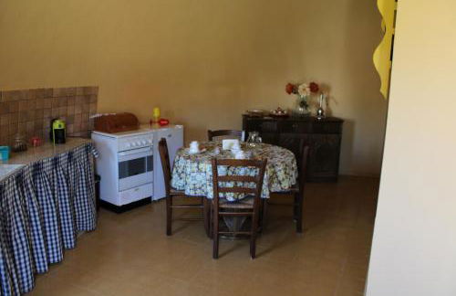 Smiles & Sunsets - Marino's Resort - Foto 111