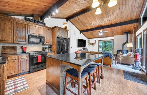 Chalet Seraphina - Cozy Pet Friendly Hot tub - Photo 3