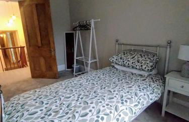 large 4 bedroom - Foto 2