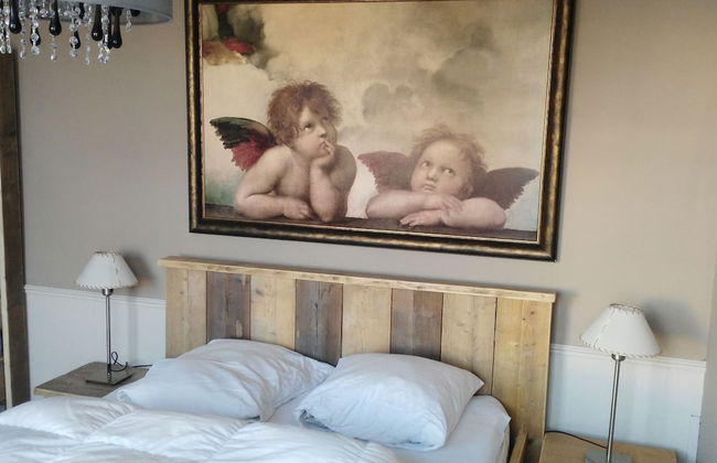 Beautiful Villa Near the Sea - Photo 13