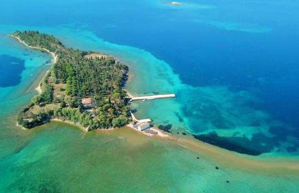 Eretria Panorama Seaview Retreat with Balcony - Photo 24