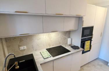 Appartement de luxe climatisé, parking & 2 balcons - Foto 13