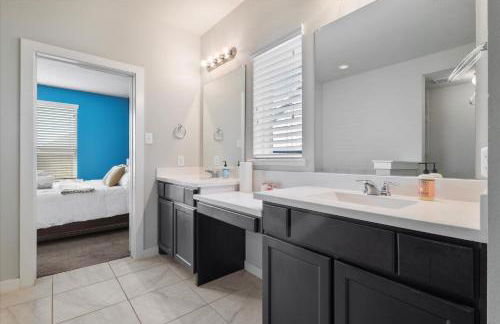 The Aubrey Escape with Fenced Backyard - Foto 24