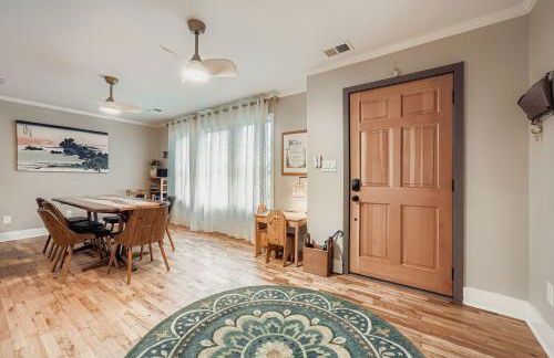 Elegant & Spacious Family Gem with Games, Office, Yard - Foto 11