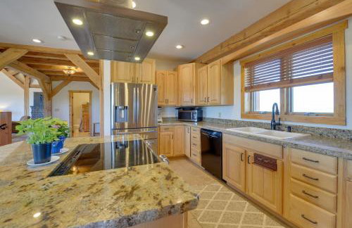 Fire Pit, Deck and Hot Tub Idaho Group Getaway! - Foto 11