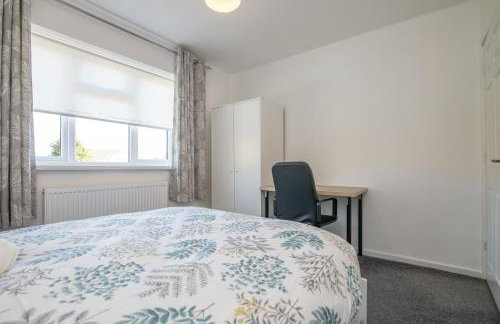 Modern Two Bedroom House with Parking - Foto 9