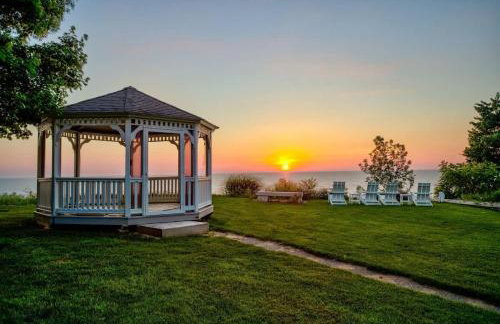 Spacious A-Frame with Lake Michigan Views & Hot Tub-Family Friendly - Foto 2