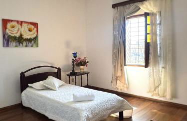 Charming Colonial Countryside Home with Wifi - Foto 36