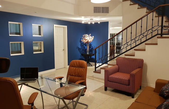 Residencia a 100 mts del consulado - Foto 5