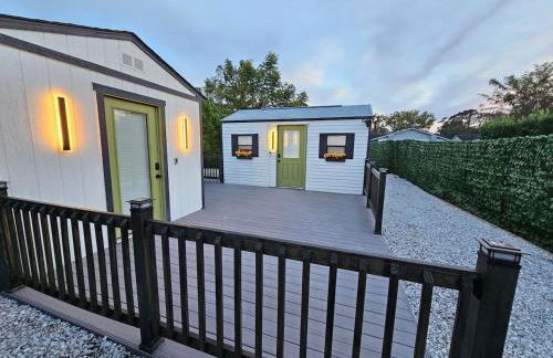 Comfy Tiny Home WP Large Private Deck Queen bed - Foto 11