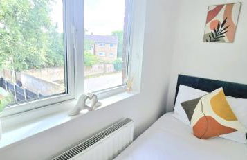 Corby Stay 2BR Work Trips & Family Friendly - Foto 41