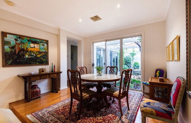 JASMINE, 2BDR Port Melbourne House - Foto 11