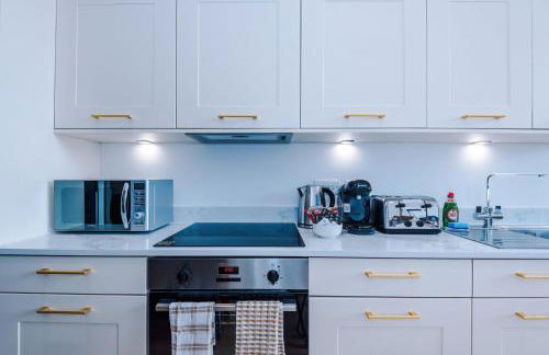 Stylish 1-Bedroom Getaway in Sale - Photo 19