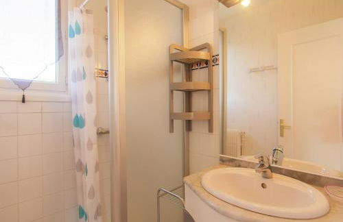 Cozy Garden Retreat Malemort - Foto 12