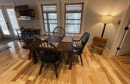 The Retreat by On Cue Properties - Foto 15