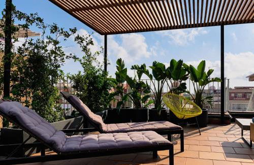 Incredible 2BR Penthouse with Urban Rooftop Garden - Foto 1