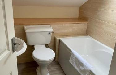 Apartment 14 - Photo 19