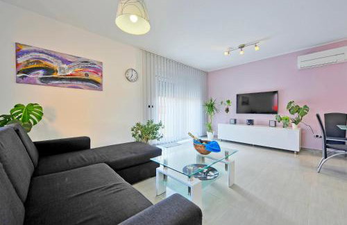 Villa with private pool in village Jadreški - Foto 20