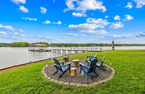 300 Degree Views, NEW HotTub, Firepit, Lighthouse - Foto 4