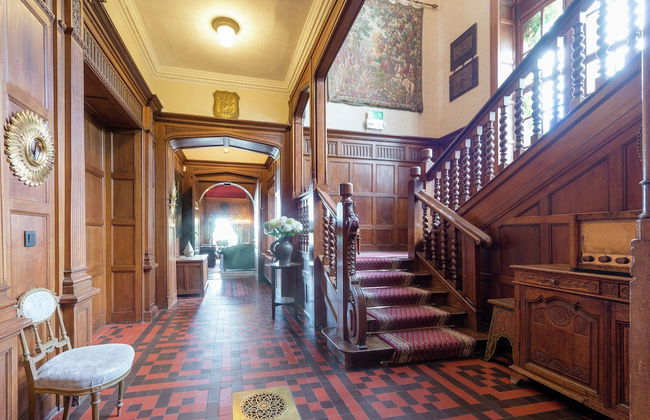 Live Your Dream at This Castle in the City of Spa - Foto 3