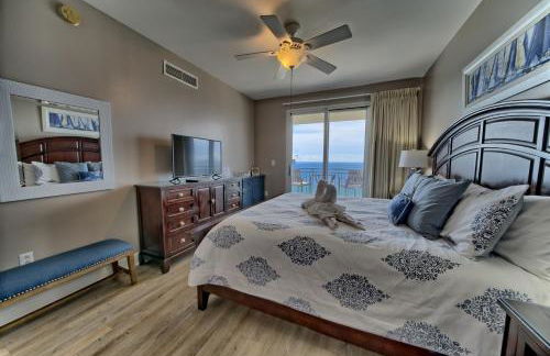 Sterling Breeze - Luxury Beach Front Condo - Photo 36