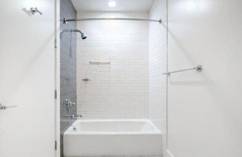 Dharma Home Suites Hoboken at Novia - Foto 68