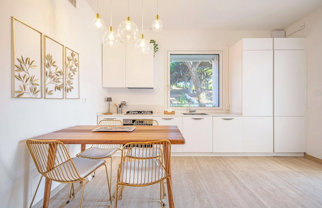 Beverly Park Residence - Photo 109