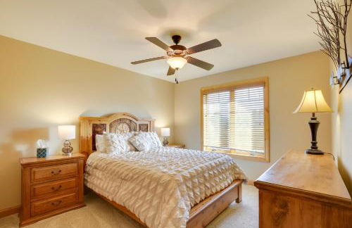 Hot Tub and Golf Course Views Luxe Sturgis Home! - Foto 24