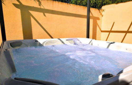 Maison Les Chênes - Jacuzzi - Calme & Idéalement situé - Clim - Salle de Jeux - Parking - Foto 25