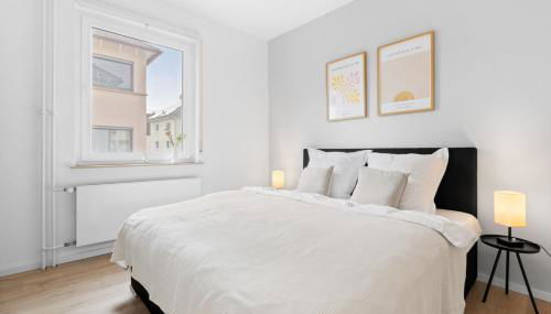 Frankfurt, PS4, Balkon, 6P - Foto 2