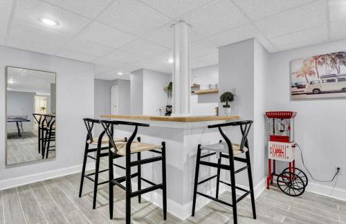 Lakefront, Saltwater Pool, Backyard Oasis, Private Dock, Home Gym - Foto 24