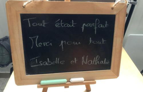 Studio de charme pour séjour tranquille à deux - Groupama Stadium - LDLC Aréna - Fiducial Astéria - Eurexpo - Aéroport St Exupéry - Base nautique du Grand Large - Foto 74